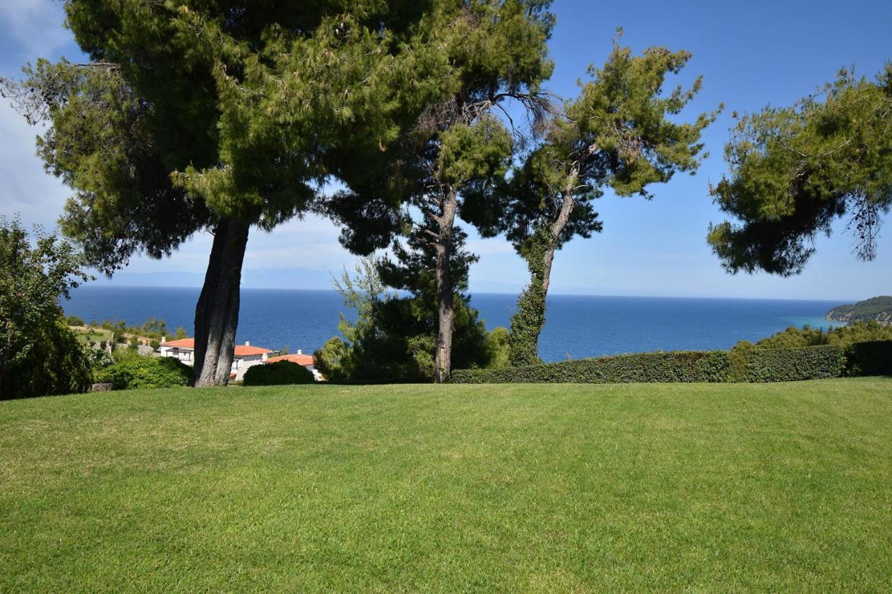 Endless Blue Elani Villa